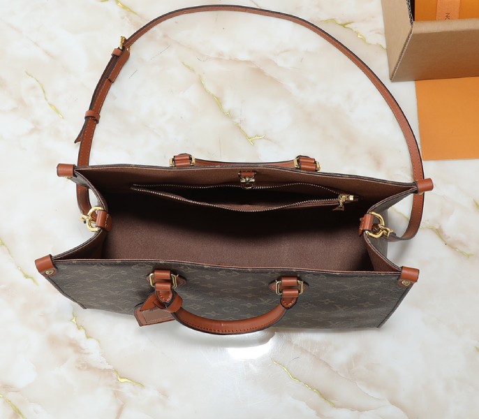 Replica Louis Vuitton Organizer OnTheGo MM - Image 5