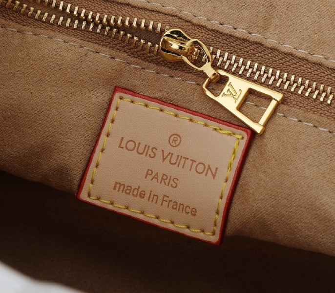 Replica Louis Vuitton X TM Monogram Cherry Canvas Onthego PM In White - Image 6