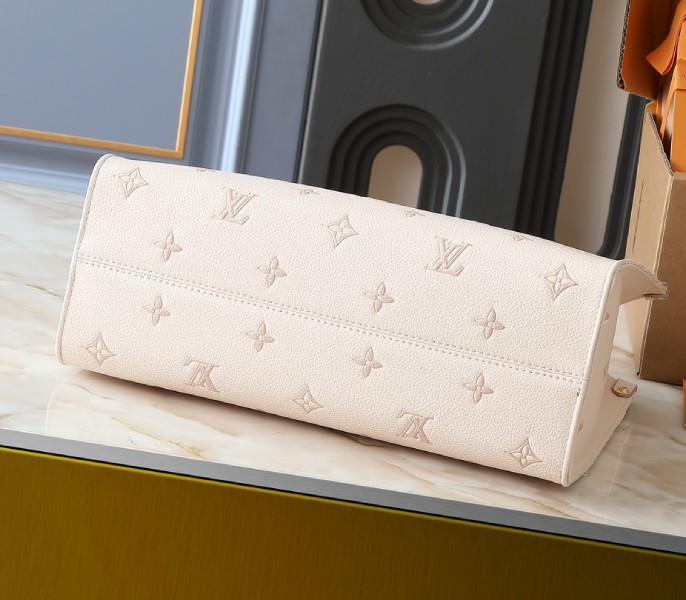 Replica Louis Vuitton OnTheGo MM Eden - Image 4