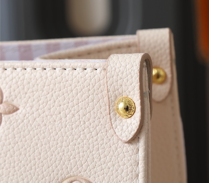 Replica Louis Vuitton OnTheGo MM Eden - Image 9