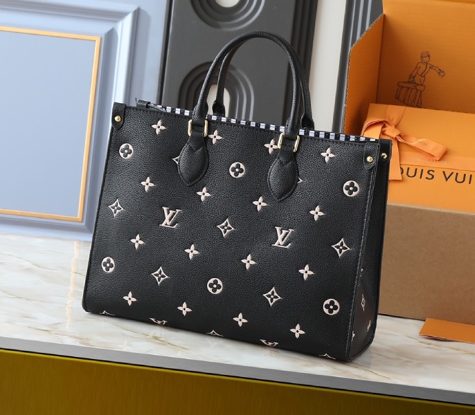 Replica Louis Vuitton OnTheGo MM Eden In Black
