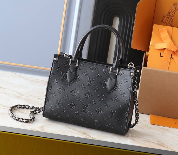 Replica Louis Vuitton Summer 2025 OnTheGo PM In Black