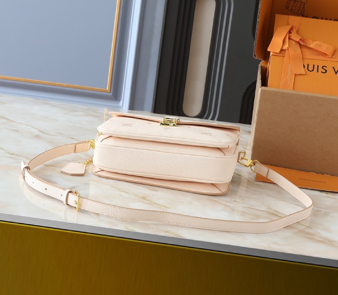 Replica Louis Vuitton Metis Pochette Eden - Image 4