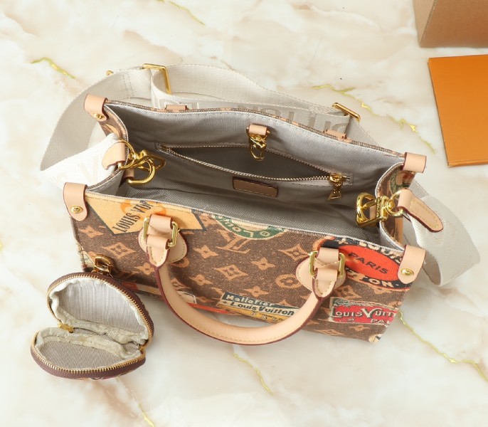 Replica Louis Vuitton Flight Mode Onthego PM Voyage - Image 5