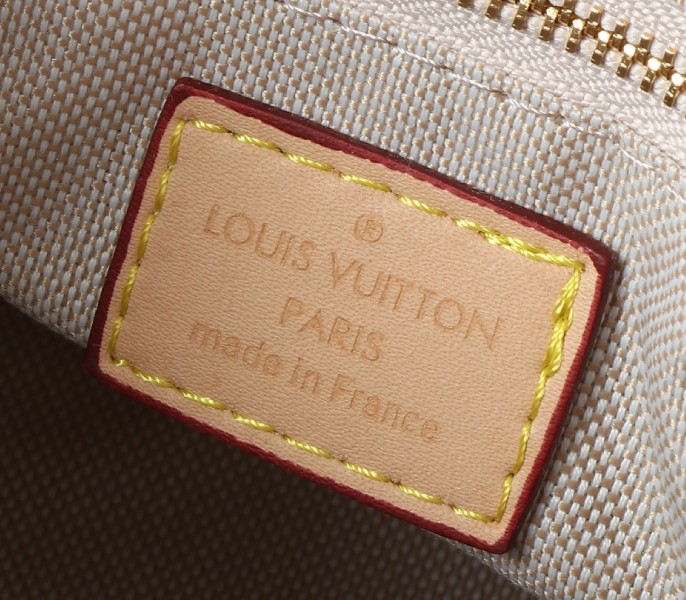 Replica Louis Vuitton Flight Mode Onthego PM Voyage - Image 6