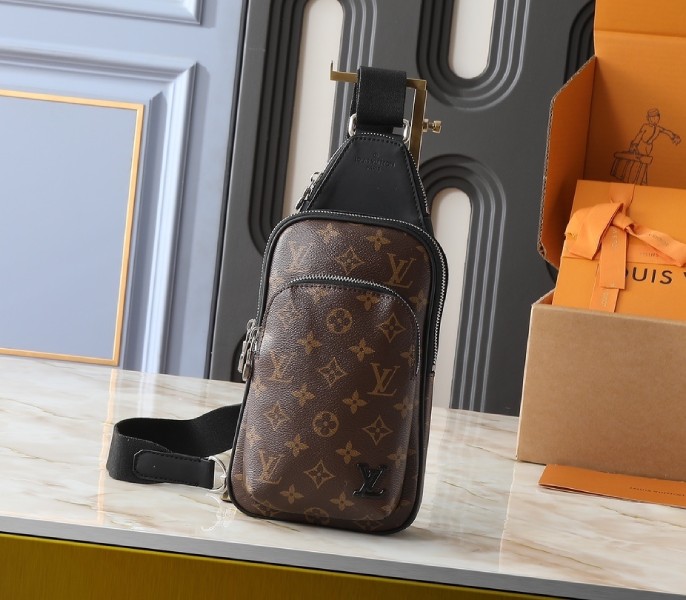Replica Louis Vuitton Monogram Canvas Avenue PM Slingbag