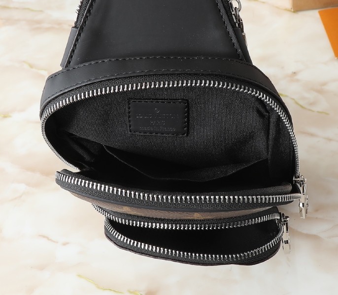 Replica Louis Vuitton Monogram Canvas Avenue PM Slingbag - Image 5