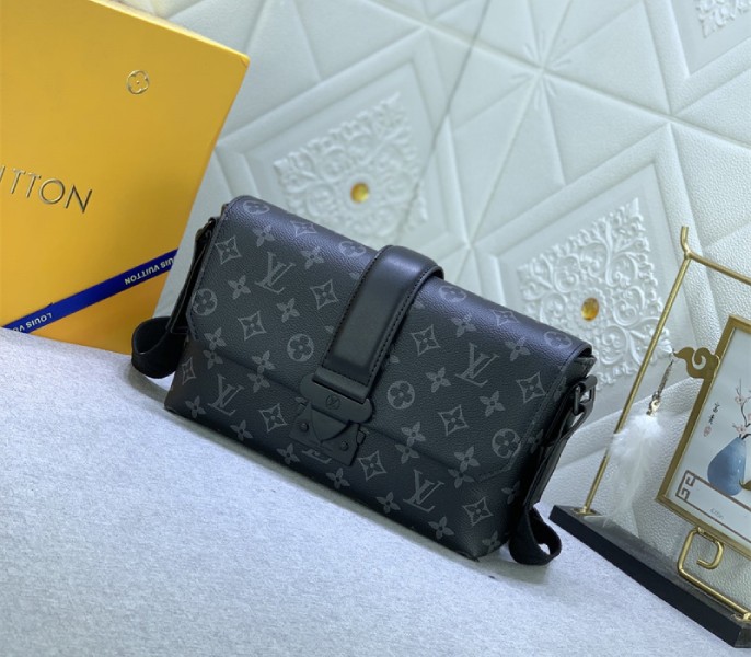 Replica Louis Vuitton Monogram Eclipse S-Cape Messenger - Image 2