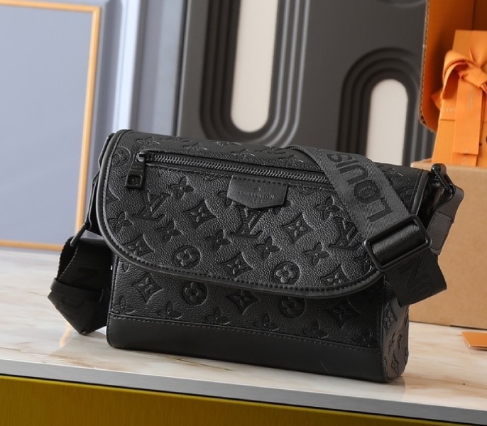 Replica Louis Vuitton Monogram Shadow Pulse Messenger