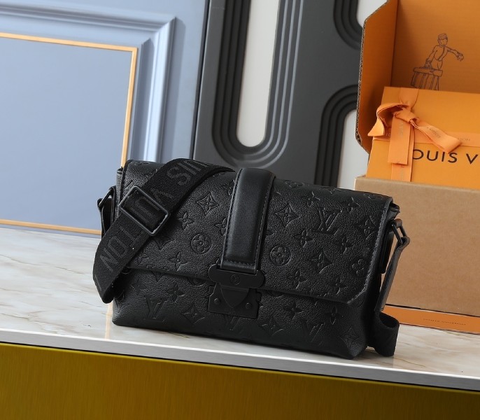 Replica Louis Vuitton Taurillon Leather S-Cape Messenger