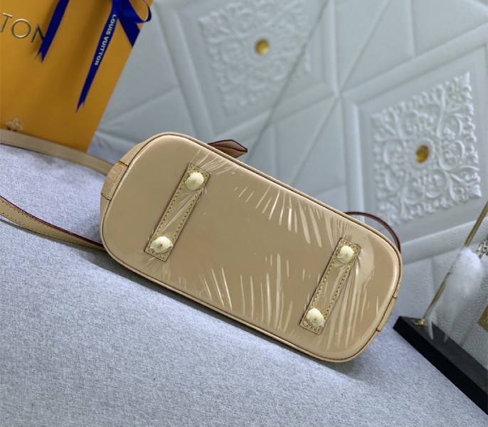 Replica Louis Vuitton Monogram Canvas Alma BB - Image 4