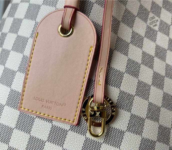 Replica Louis Vuitton Damier Azur Again - Image 8