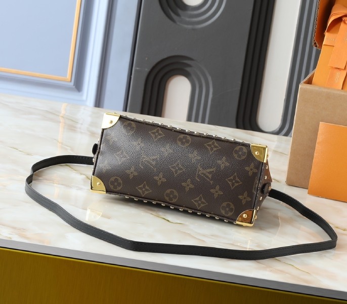 Replica Louis Vuitton LV Monogram Canvas Alma Trunk BB M26084 - Image 4