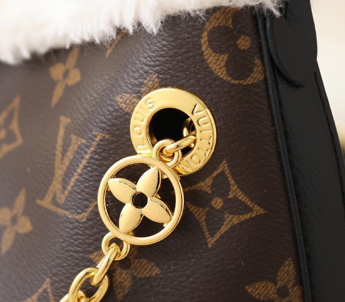 Replica Louis Vuitton Monogram Shearling Canvas CarryAll BB M26568 - Image 9