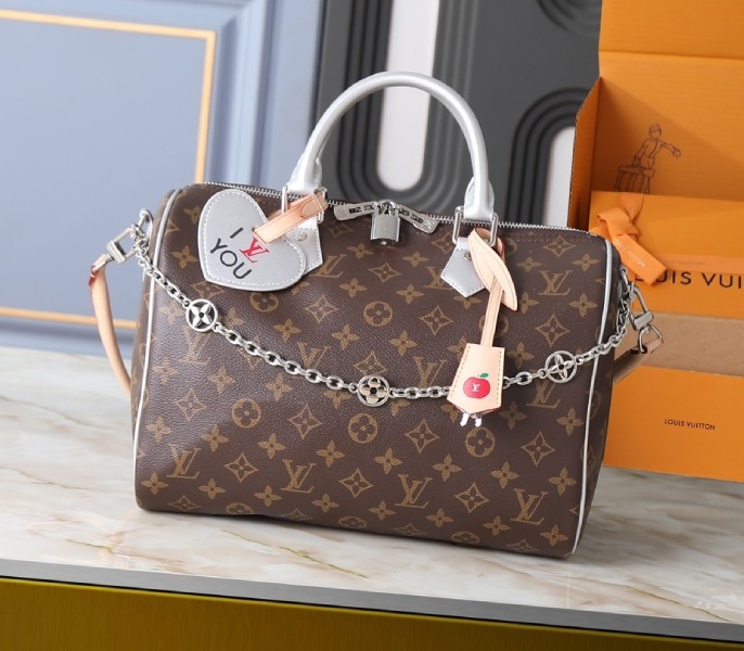 Replica Louis Vuitton Monogram Canvas 57th Street NYC Speedy Bandouliere 30 M27324