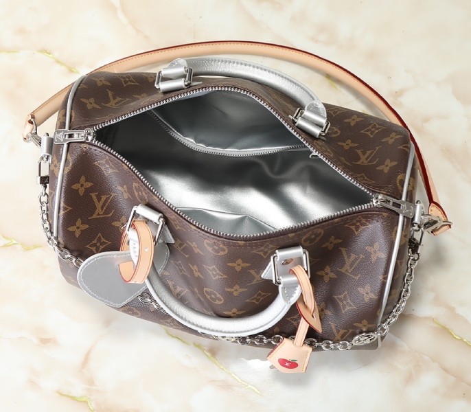 Replica Louis Vuitton Monogram Canvas 57th Street NYC Speedy Bandouliere 30 M27324 - Image 5
