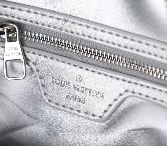 Replica Louis Vuitton Monogram Canvas 57th Street NYC Speedy Bandouliere 30 M27324 - Image 6