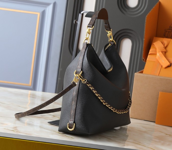 Replica Louis Vuitton LV Fall Winter 2025 Multipass In Black - Image 3