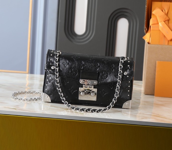 Replica Louis Vuitton Trunkie In Black M28137
