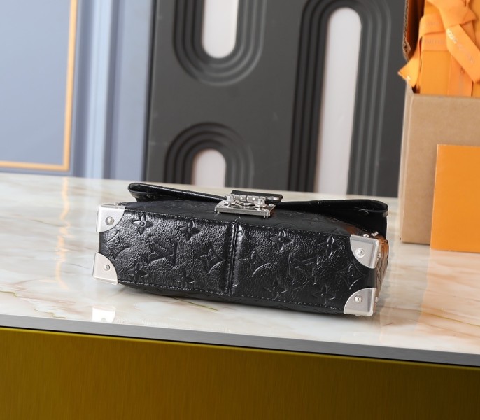 Replica Louis Vuitton Trunkie In Black M28137 - Image 4