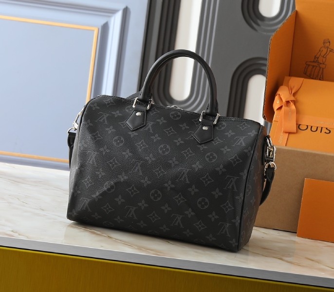 Replica Louis Vuitton LV Ski Monogram Eclipse Speedy Soft 30 - Image 2