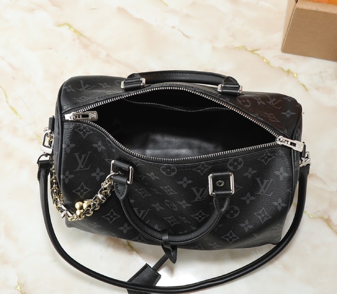 Replica Louis Vuitton LV Ski Monogram Eclipse Speedy Soft 30 - Image 5