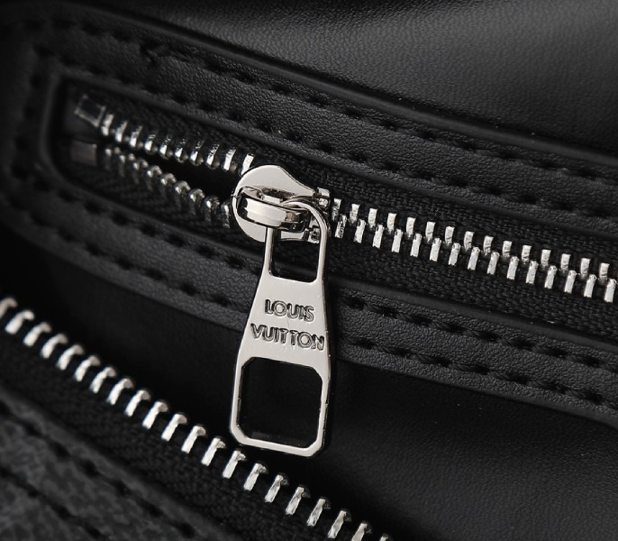 Replica Louis Vuitton LV Ski Monogram Eclipse Speedy Soft 30 - Image 7