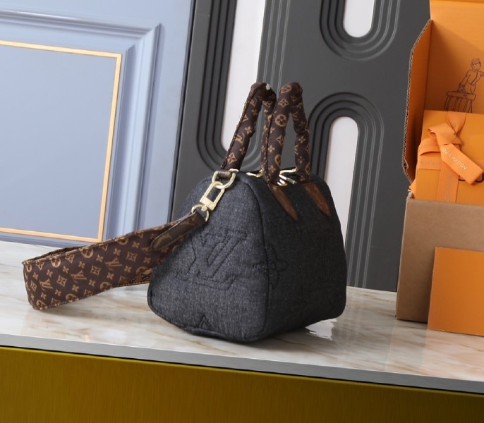 Replica Louis Vuitton LV Ski Speedy Bandouliere 25 Nylon In Black Jeans M26956 - Image 3