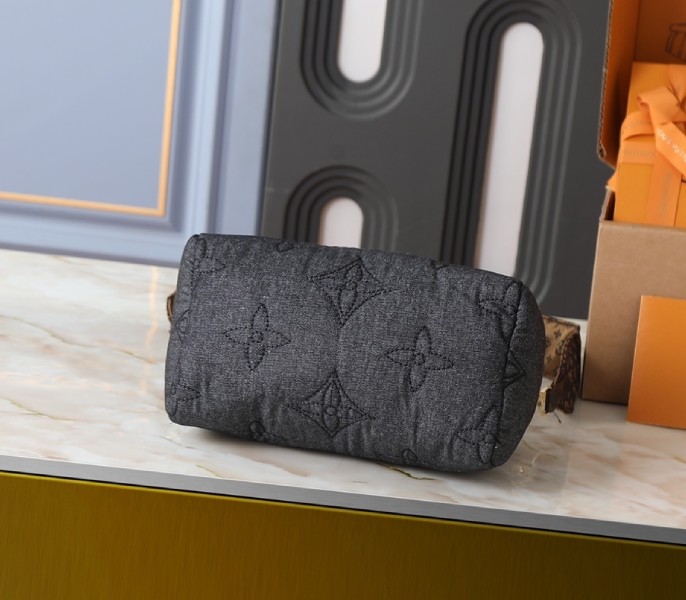 Replica Louis Vuitton LV Ski Speedy Bandouliere 25 Nylon In Black Jeans M26956 - Image 4