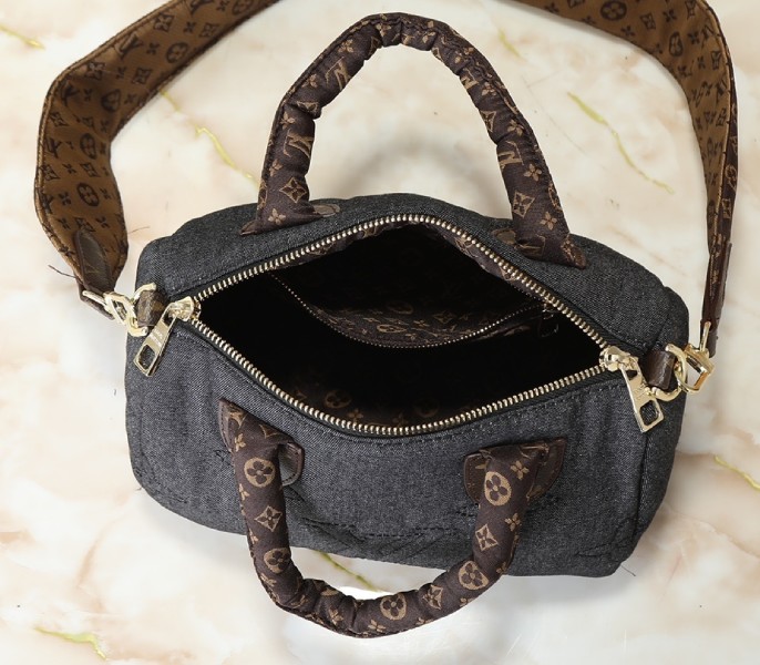 Replica Louis Vuitton LV Ski Speedy Bandouliere 25 Nylon In Black Jeans M26956 - Image 5