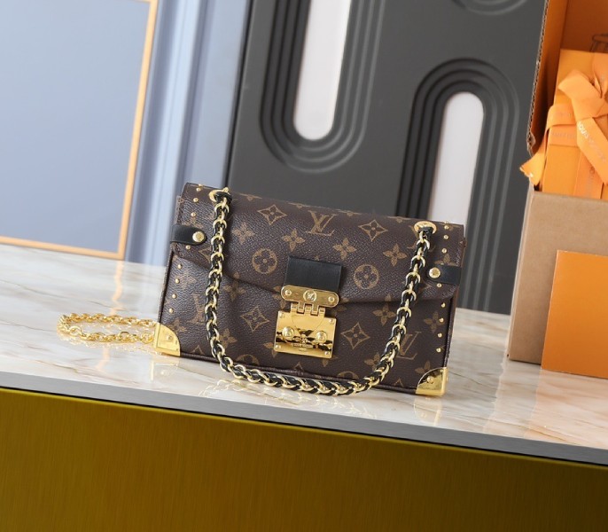 Replica Louis Vuitton Monogram Canvas Trunkie M14526