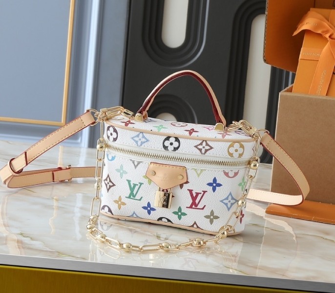 Replica Louis Vuitton LV X TM Vanity Chain Pouch In White