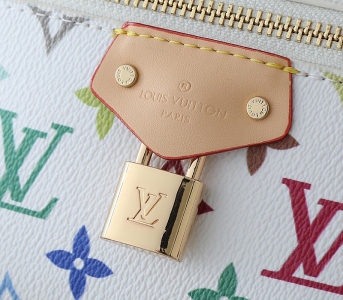 Replica Louis Vuitton LV X TM Vanity Chain Pouch In White - Image 7