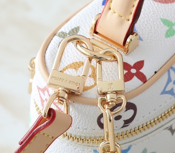 Replica Louis Vuitton LV X TM Vanity Chain Pouch In White - Image 8