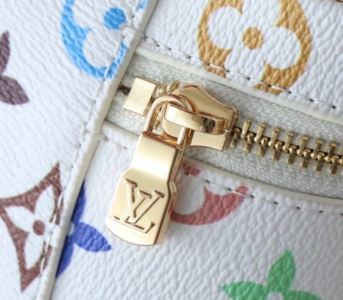 Replica Louis Vuitton LV X TM Vanity Chain Pouch In White - Image 9