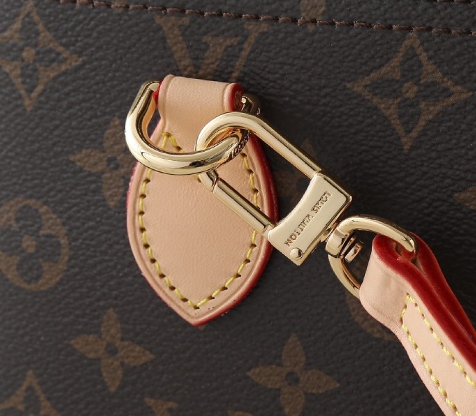 Replica Louis Vuitton Monogram Canvas Nice Vanity M44935 - Image 8