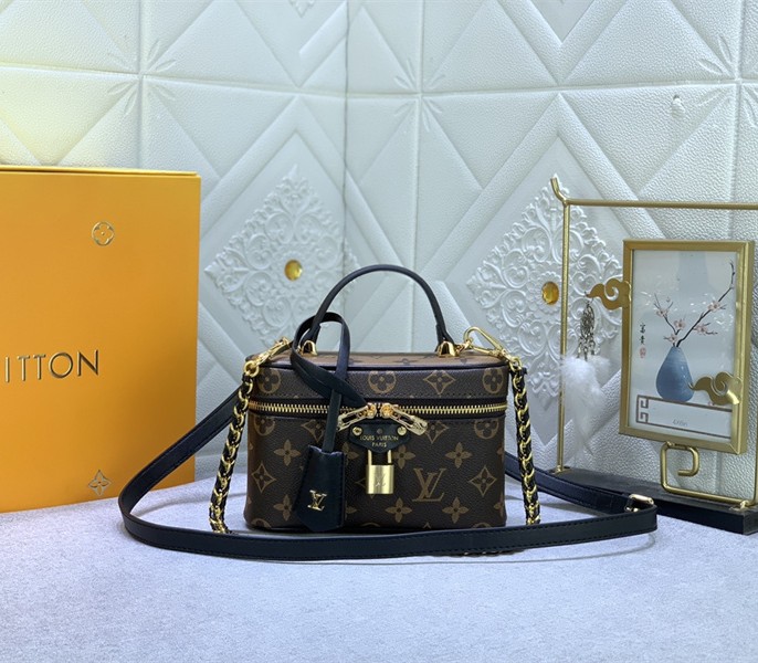 Replica Louis Vuitton Monogram Canvas Vanity Chain Pouch In Black M47125