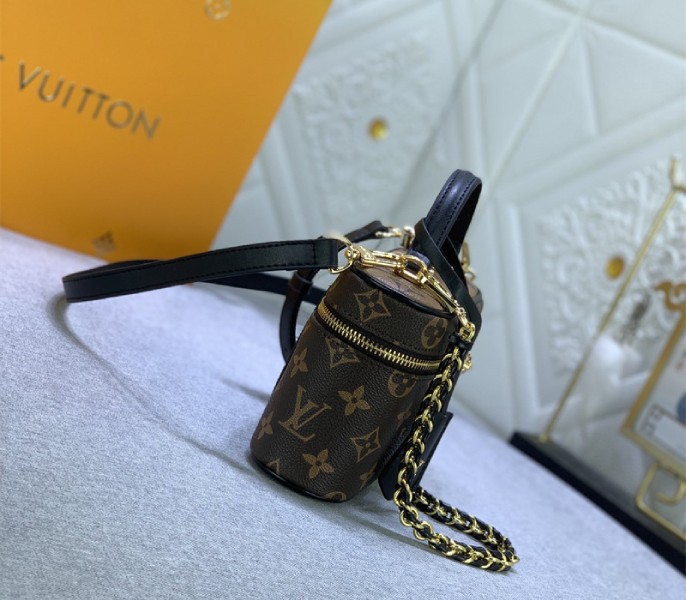 Replica Louis Vuitton Monogram Canvas Vanity Chain Pouch In Black M47125 - Image 4