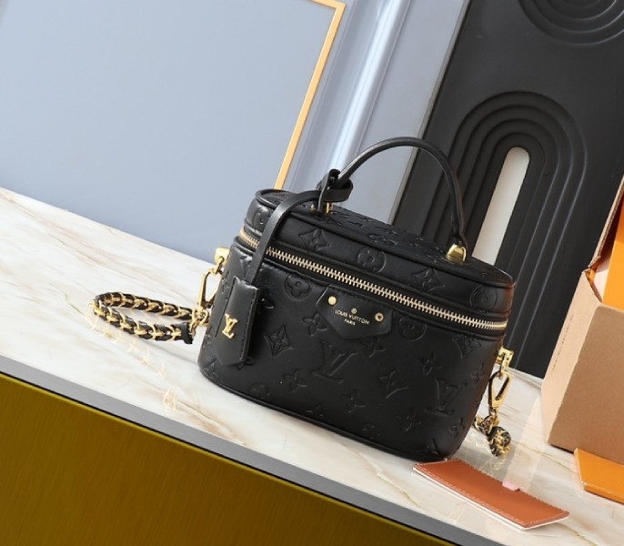 Replica Louis Vuitton Vanity PM In Black M25123