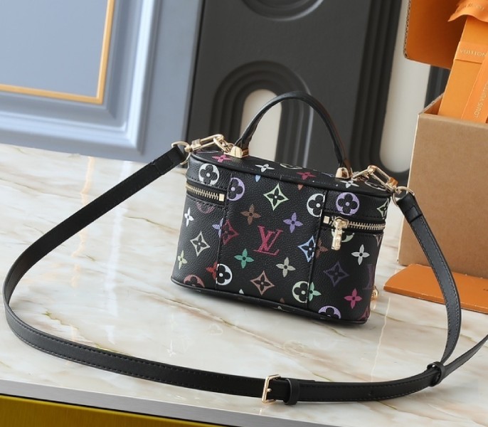 Replica Louis Vuitton LV X TM Vanity Chain Pouch In Black - Image 2