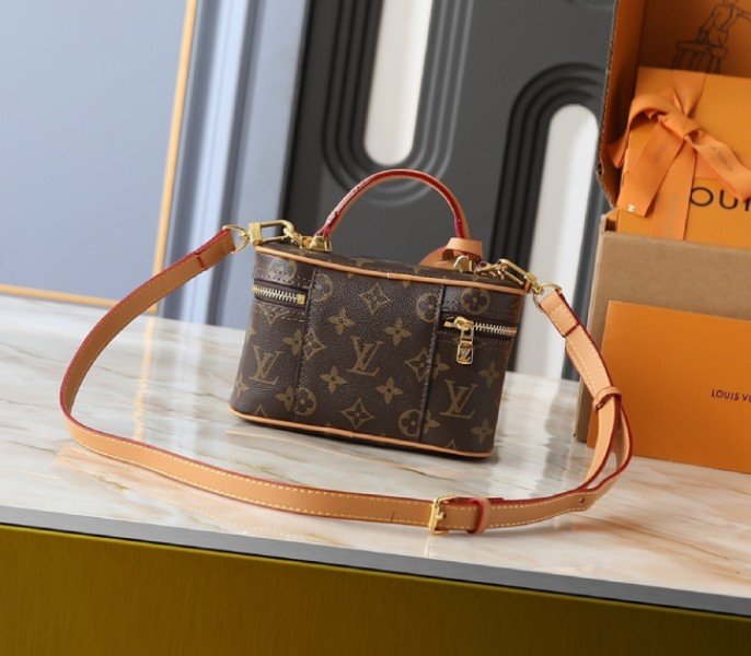 Replica Louis Vuitton Monogram Canvas Vanity Chain Pouch - Image 2