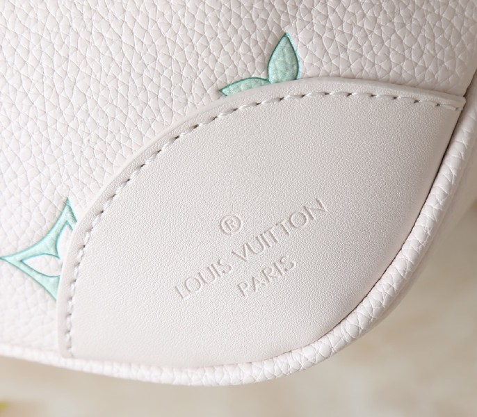 Replica Louis Vuitton Bicolor Monogram Empreinte Boulogne PM In Milky White And Green M27571 - Image 9