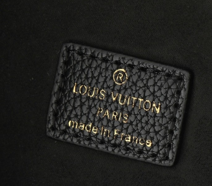 Replica Louis Vuitton Bicolor Monogram Empreinte Loop Hobo Bag In Black And Cream - Image 6