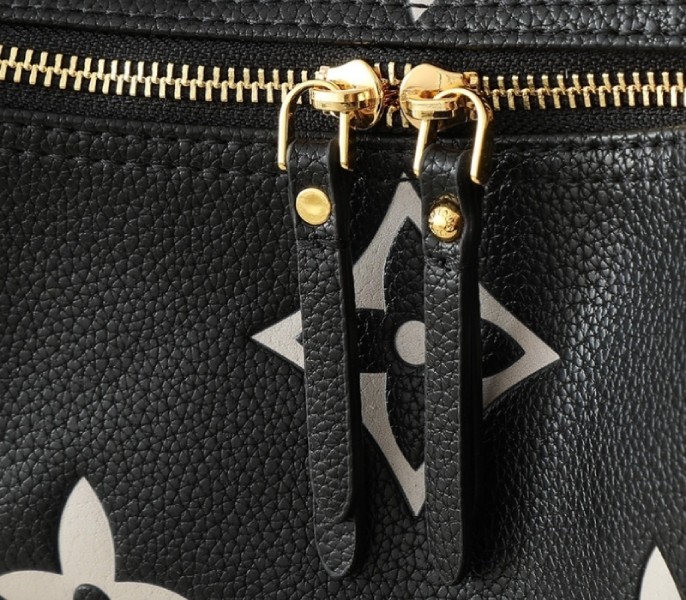 Replica Louis Vuitton Bicolor Monogram Empreinte Loop Hobo Bag In Black And Cream - Image 7