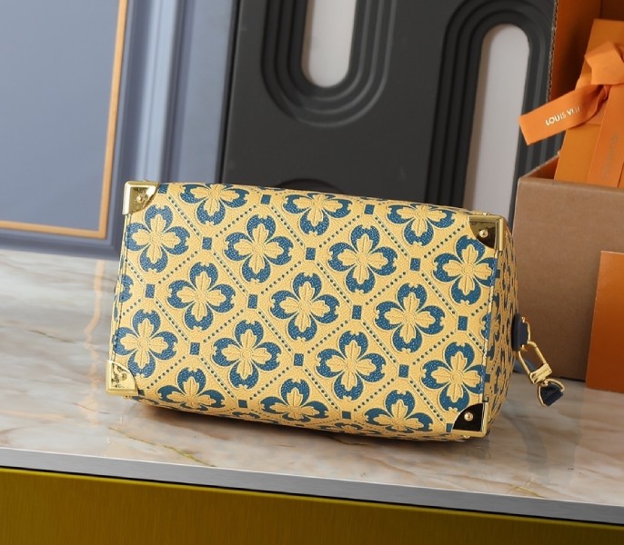 Replica Louis Vuitton Cruise 2026 Millefleurs Speedy Trunk 20 - Image 4