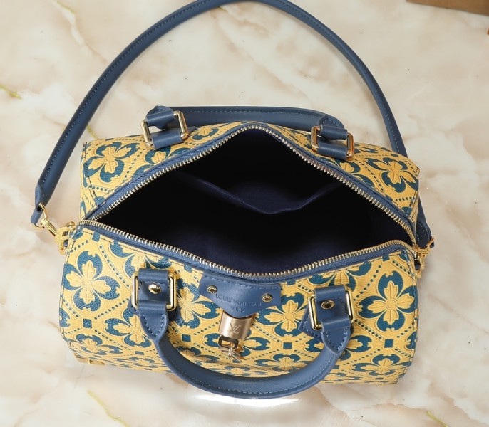 Replica Louis Vuitton Cruise 2026 Millefleurs Speedy Trunk 20 - Image 5