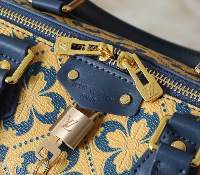 Replica Louis Vuitton Cruise 2026 Millefleurs Speedy Trunk 20 - Image 7