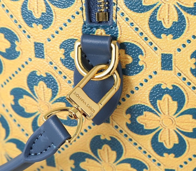 Replica Louis Vuitton Cruise 2026 Millefleurs Speedy Trunk 20 - Image 8