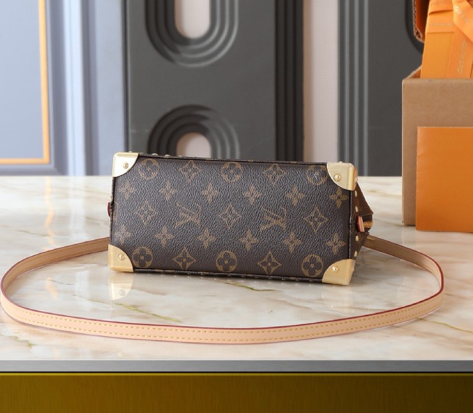 Replica Louis Vuitton Monogram Canvas Alma BB Trunk - Image 4