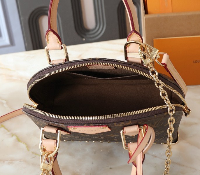 Replica Louis Vuitton Monogram Canvas Alma BB Trunk - Image 5